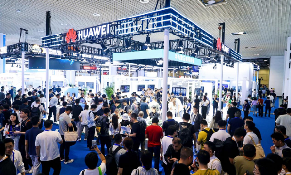 华为擎云亮相中国医院信息网络大会 打造个性化健康管理范例